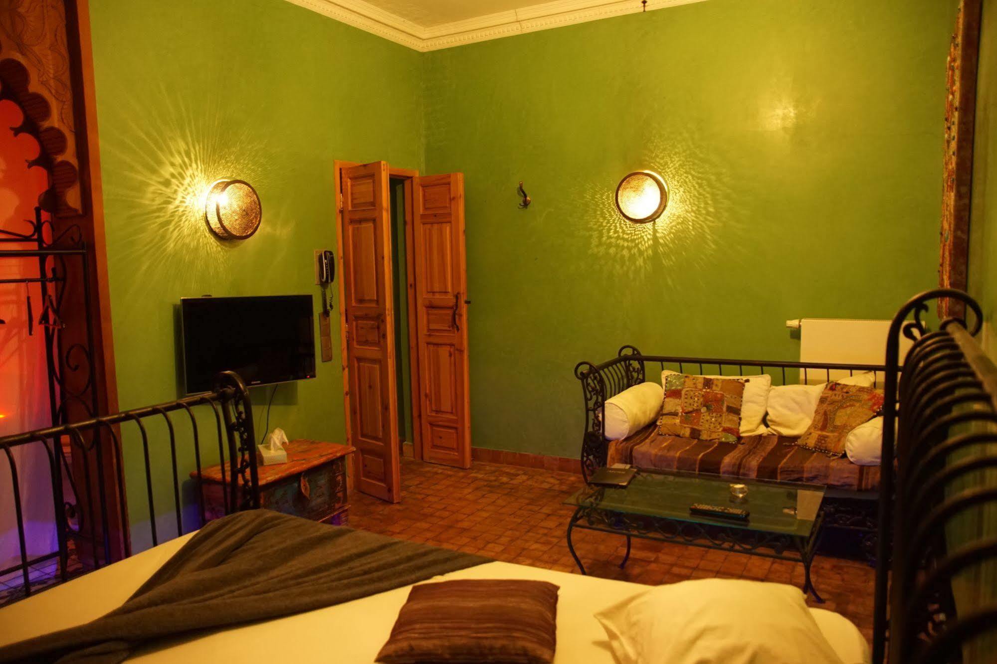 לייז' Hotel Riad מראה חיצוני תמונה